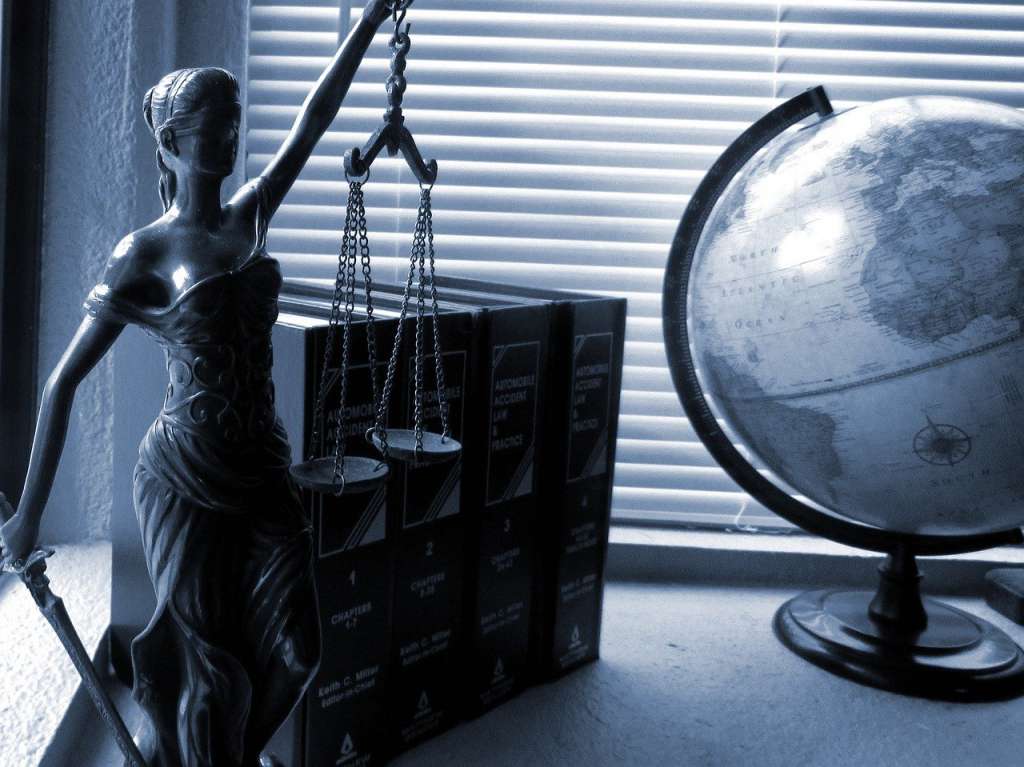 Maître Alice Delaire, avocat au barreau de Périgueux : droit de la famille, droit des personnes et de leur patrimoine, droit civil et droit pénal